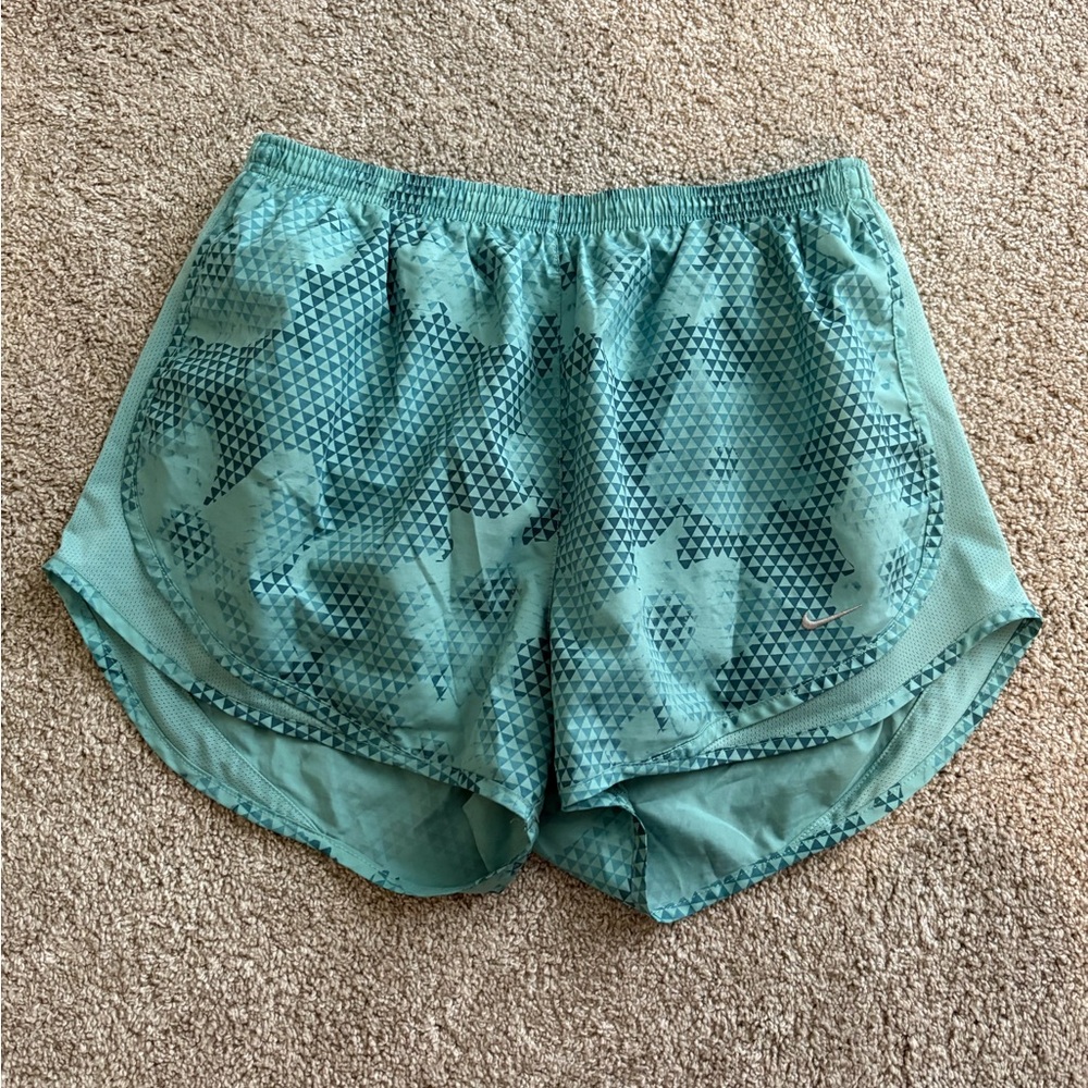 Nike Tempo Shorts Women Size L
